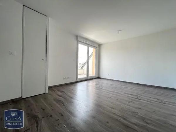 Appartement à louer 1 pièce 28.82m² Saint-Sébastien-sur-Loire (44230)