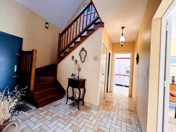 Maison  5 pièces 121 m2- 4 chambres- Garage