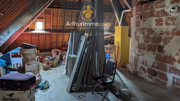 Vente                                                      Appartement
                        
                     3 pièces                                         à Josselin