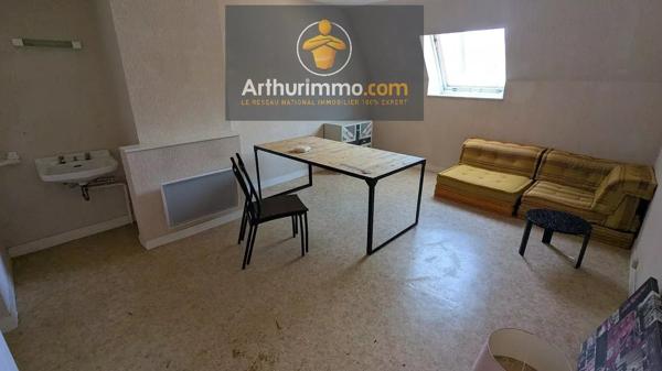 Vente                                                      Appartement
                        
                     3 pièces                                         à Josselin