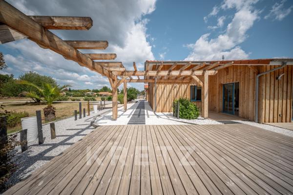 BIGANOS - Esprit bassin 180m² signés Atelier Ballion & Poisson