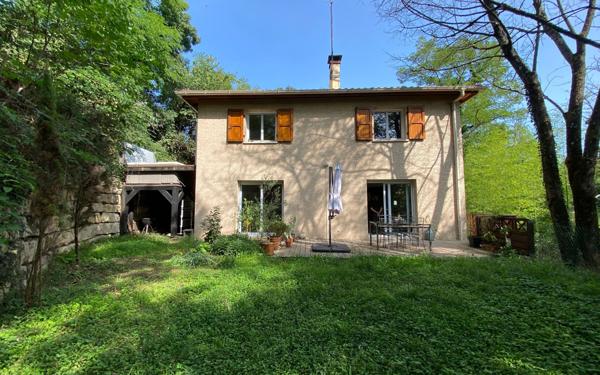 Maison à vendre    5 pièces •  Fontaines-sur-Saône