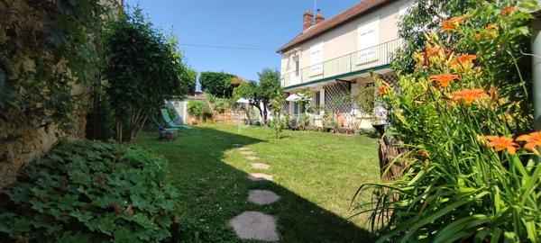 Vente Maison130 m² - 6 Pièces - MARSEILLE LES AUBIGNY (18320)