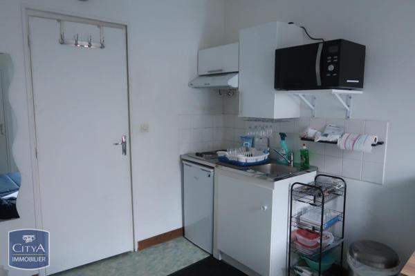 Appartement à louer 1 pièce 12.26m² Saint-Quentin (02100)