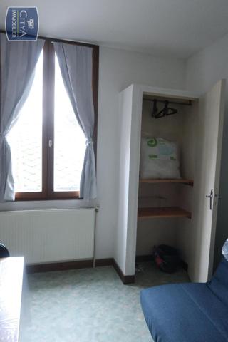 Appartement à louer 1 pièce 12.26m² Saint-Quentin (02100)