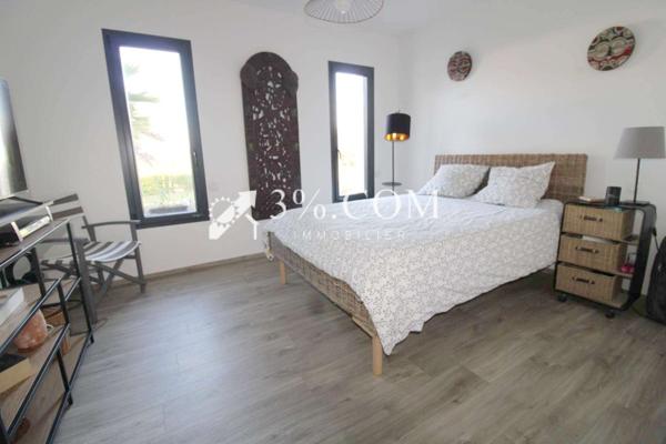 Maison 7 pièce(s) 4 chambre(s) 225 m²