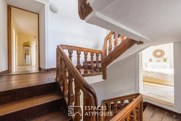 Belle maison du 17è siècle rénovée avec bâtisse en pierre idéale pour chambres d’hôtes ou maison de famille au coeur de la cité de Moncontour