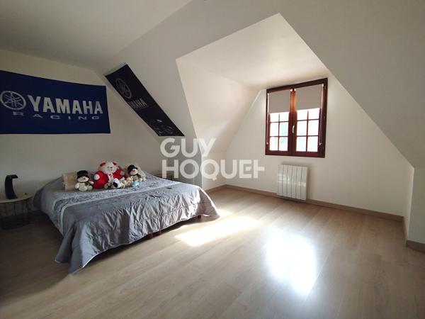 MAISON FAMILIALE AVEC PISCINE