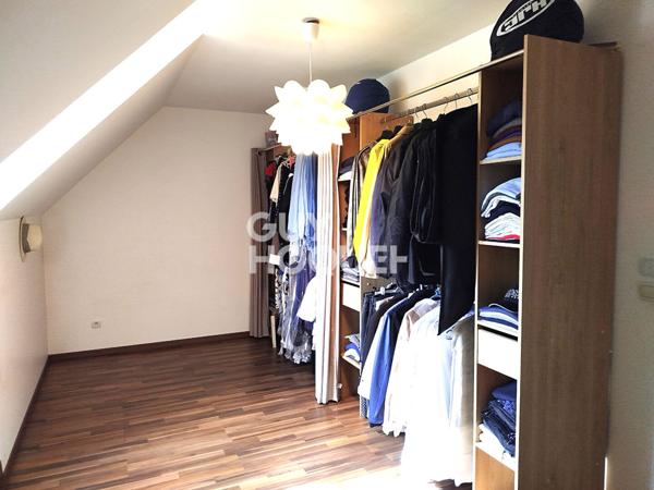 MAISON FAMILIALE AVEC PISCINE