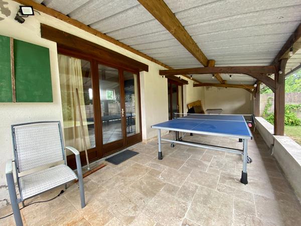 Maison aux volumes généreux proche des commodités