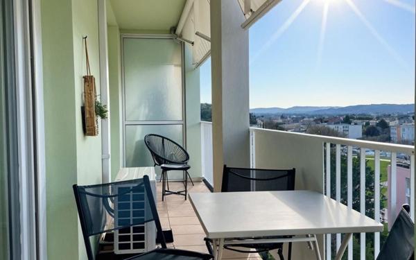 Appartement à vendre    4 pièces • 105 m2 Pierrelatte