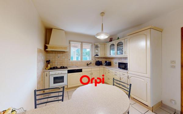 Maison à vendre    5 pièces • 105,70 m2 Vaulx-en-Velin