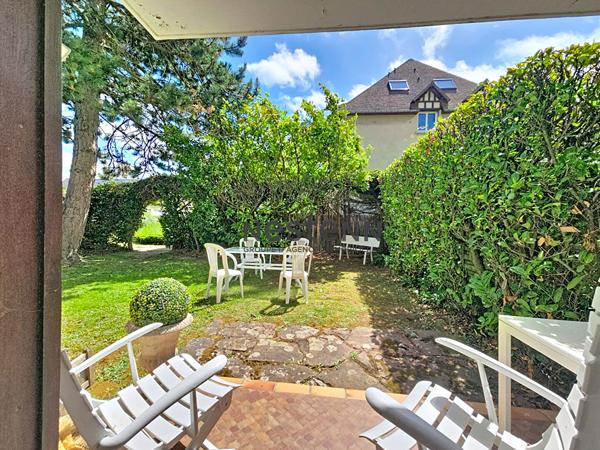 Rare à Ouistreham - Appartement avec jardin à 50m de la plage