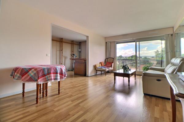 Appartement Saint Leu La Foret 5 pièces 100m2 + 2 place de parking