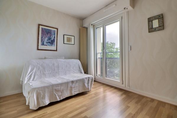 Appartement Saint Leu La Foret 5 pièces 100m2 + 2 place de parking