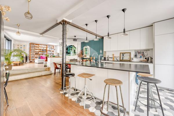 Maison de ville rénovée - 215 m² - Jardin paysagé - Terrasses - Garage