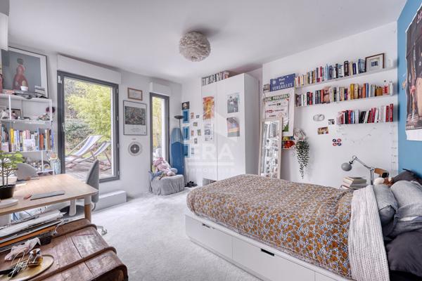 Maison de ville rénovée - 215 m² - Jardin paysagé - Terrasses - Garage