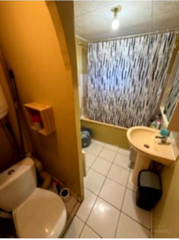 Studio cabine à CHAUMES EN BRIE (77390)