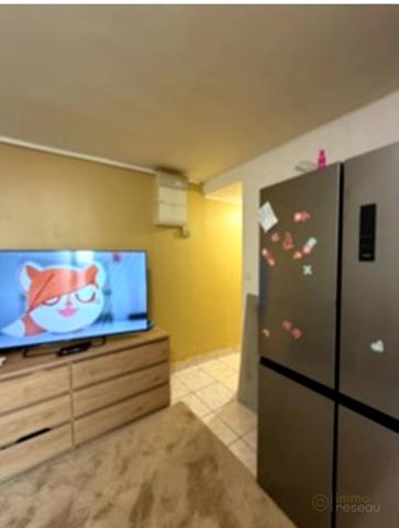 Studio cabine à CHAUMES EN BRIE (77390)