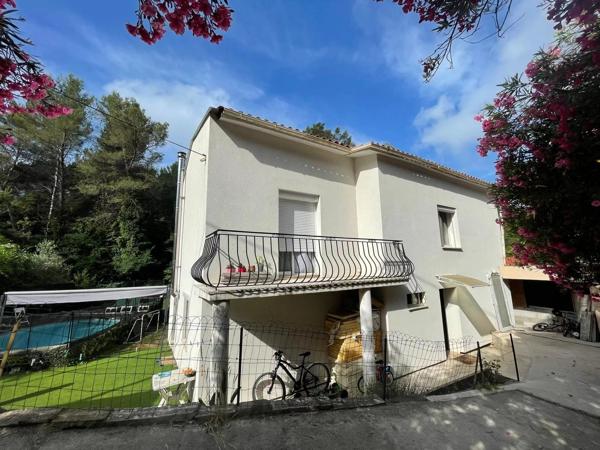 Vente                                                      Maison
                        
                     6 pièces                      137 m2                     à Le Luc