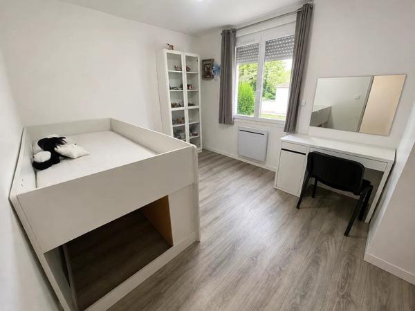 Vente                                                      Maison
                        
                     6 pièces                      137 m2                     à Le Luc