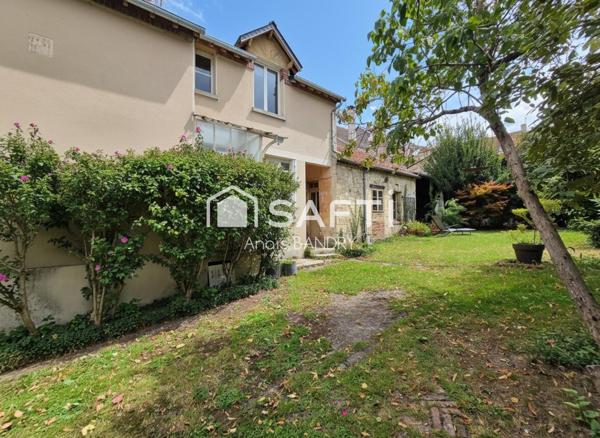 Maison 6 chambres au coeur d'un village avec commerces