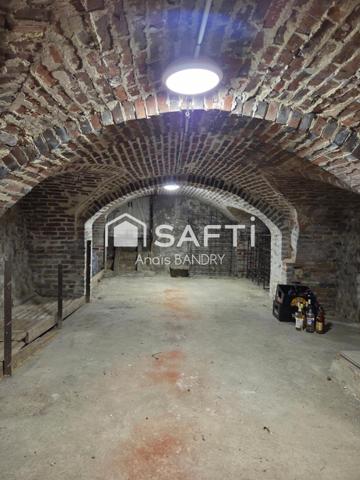 Maison 6 chambres au coeur d'un village avec commerces