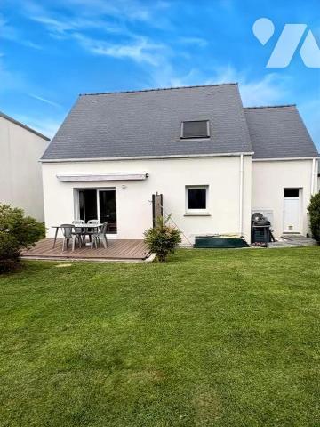 Maison BOURG DE PLOEREN  - 3 chambres  - 1 garage Terrain 318 m2