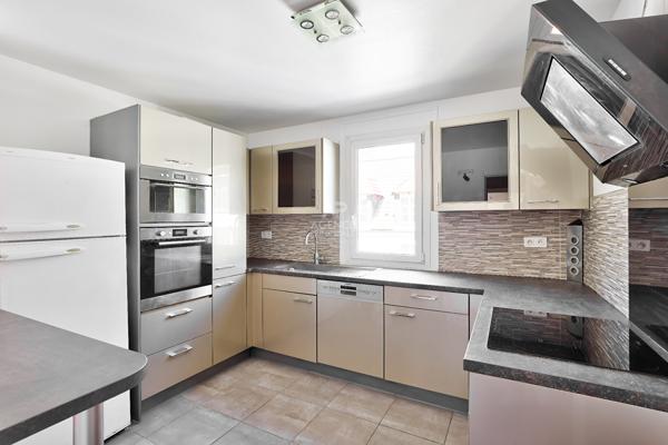 SEVRES CENTRE - APPARTEMENT LUMINEUX 435 000 € **  - Référence  619-S