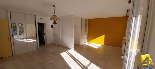 COMPIEGNE  APPARTEMENT 4 P (GARAGE)