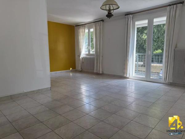 COMPIEGNE  APPARTEMENT 4 P (GARAGE)