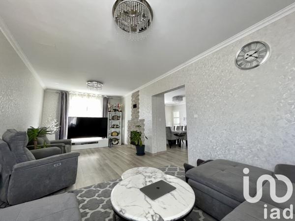 Maison 8 pièces de 190 m² à Chambray-lès-Tours (37170)