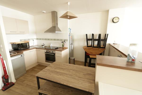 Appartement GRAND studio Orleans HYPER CENTRE  - immeuble recent -  parking en sous-sol