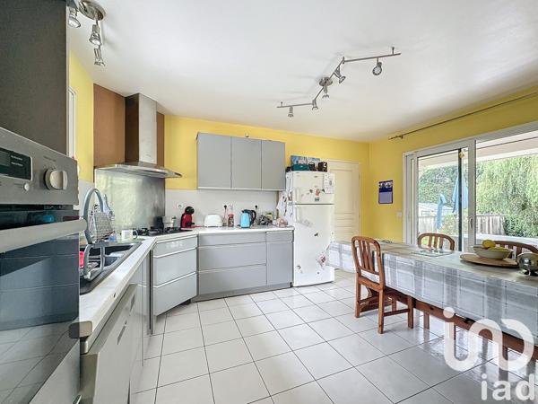 Maison à vendre 7 pièces 138 m² Saint-Pierre-du-Mont