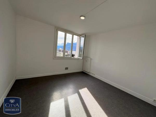 Appartement à louer 1 pièce 27.72m² Le Pont-de-Claix (38800)