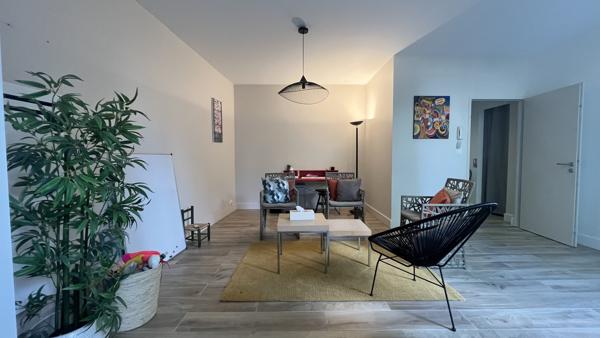 Local professionnel
                                                                                                                                                                                                                                                                                                                                                                                                                                            35  m²