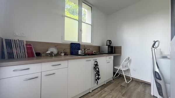 Local professionnel
                                                                                                                                                                                                                                                                                                                                                                                                                                            35  m²