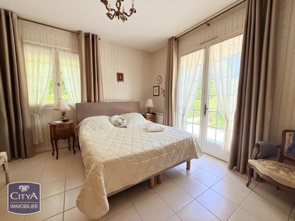 Maison à vendre 8 pièces 203m² Sainte-Maure-de-Touraine (37800)