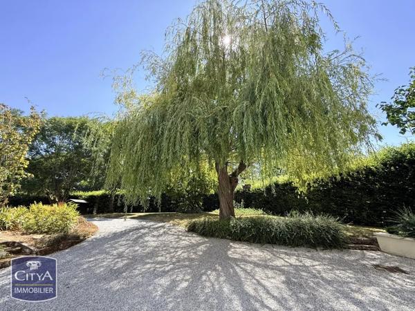 Maison à vendre 8 pièces 203m² Sainte-Maure-de-Touraine (37800)