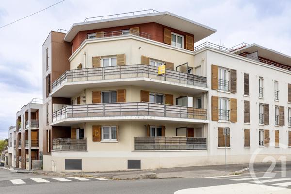 Appartement F4 à vendre  4 pièces - 75,20 m2 VIGNEUX SUR SEINE - 91