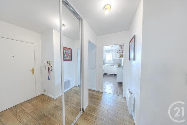 Appartement F4 à vendre  4 pièces - 75,20 m2 VIGNEUX SUR SEINE - 91