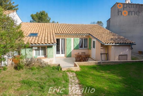 AIX Sud - Cabriès - Vente confortable Villa T6 de 145 M2 sur un terrain de 670 m2, au calme et sans vis à vis, avec piscine