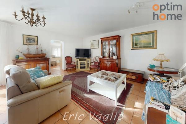 AIX Sud - Cabriès - Vente confortable Villa T6 de 145 M2 sur un terrain de 670 m2, au calme et sans vis à vis, avec piscine