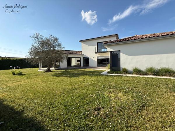 Maison à vendre 6 pièces MANZIAT (01)