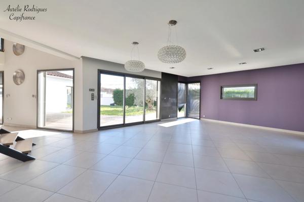 Maison à vendre 6 pièces MANZIAT (01)