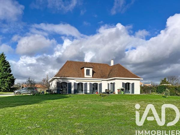 Maison à vendre 7 pièces 186 m² Naintré