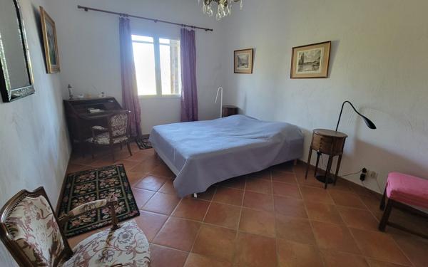 Maison à vendre    5 pièces •  Montmorin