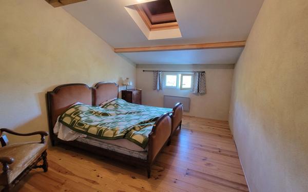 Maison à vendre    5 pièces •  Montmorin