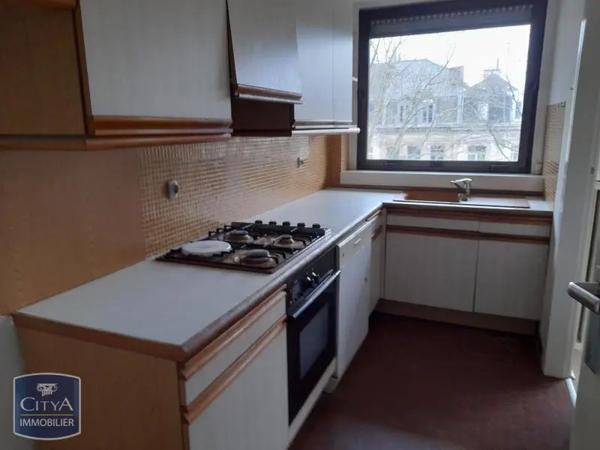 Appartement à louer 2 pièces 47.5m²