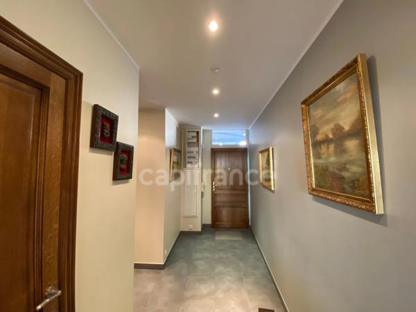 Appartement à vendre 5 pièces ROUBAIX (59) Centre-ville 131m², 2 chambres, possibilité (3), bureau, terrasse 65m², garage .